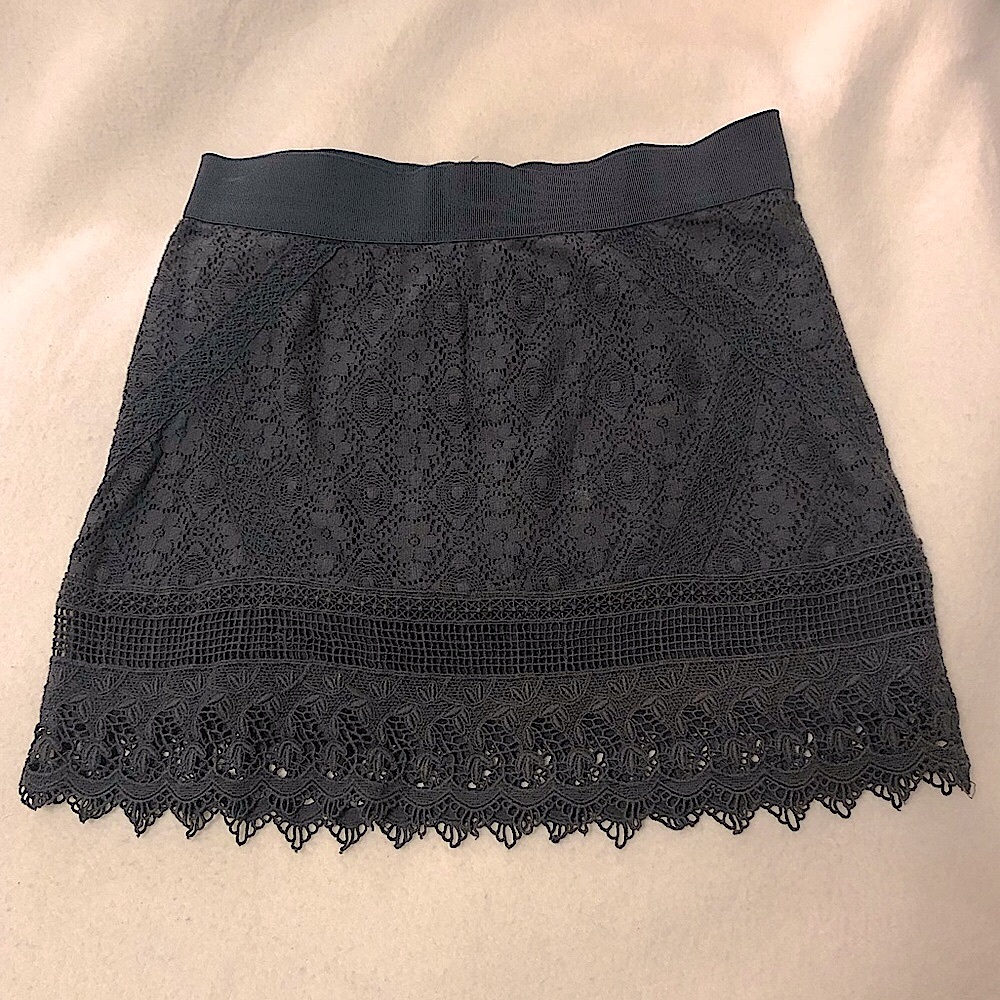 American Eagle Lace Skirt